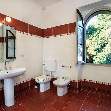 Villino San Remigio 4 Bedrooms 9 Pax Βίλα Βερμπάνια