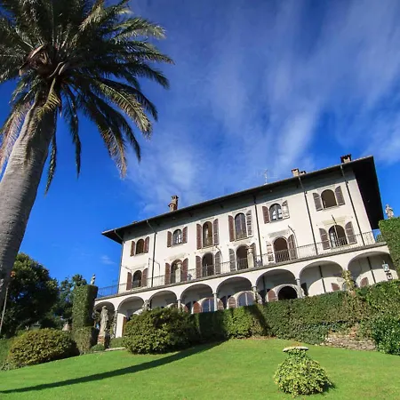 Villino San Remigio 4 Bedrooms 9 Pax Βίλα Βερμπάνια
