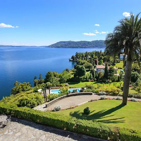Villino San Remigio 4 Bedrooms 9 Pax Βίλα Βερμπάνια